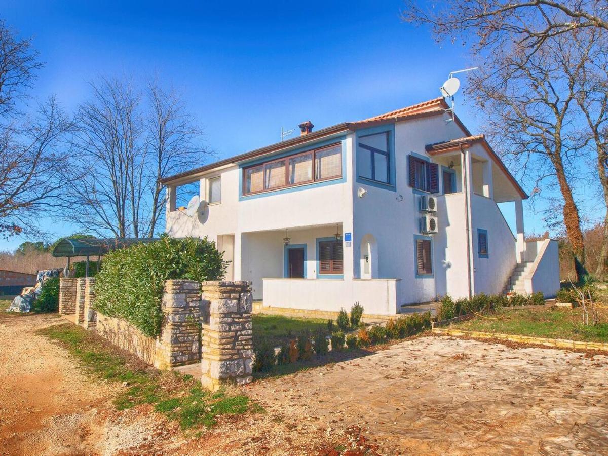Alma Apartment Пореч Экстерьер фото