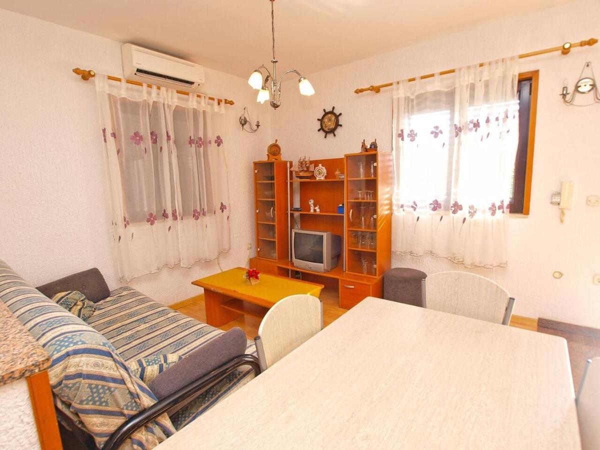 Alma Apartment Пореч Экстерьер фото